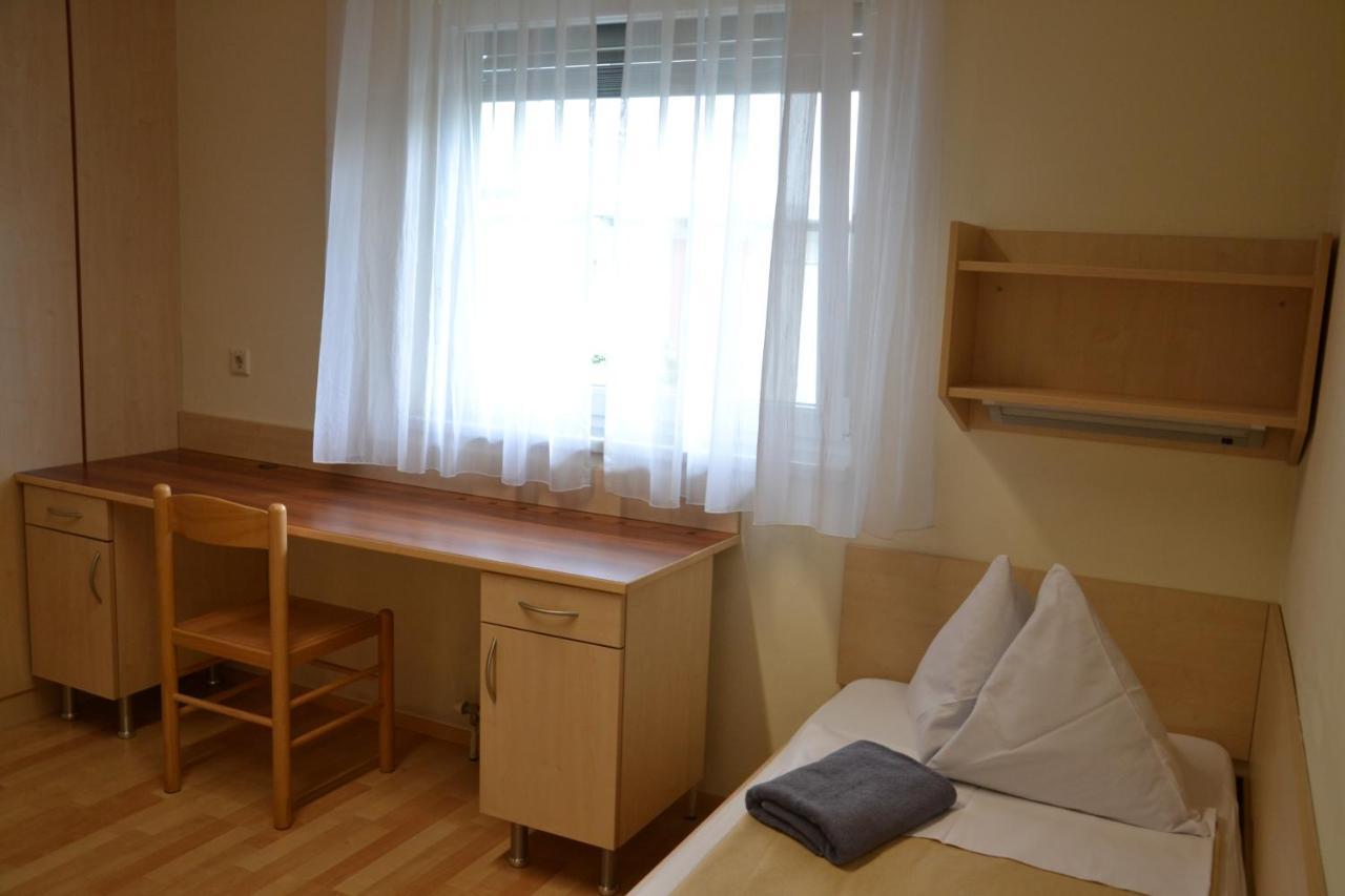 Mladinski Dom - Hostel كلاغنفورت المظهر الخارجي الصورة